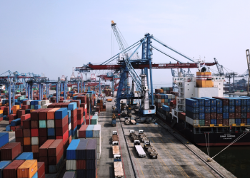 Melakukan Ekspor Barang dengan Kargo Murah, Amankah?