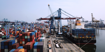 Melakukan Ekspor Barang dengan Kargo Murah, Amankah?