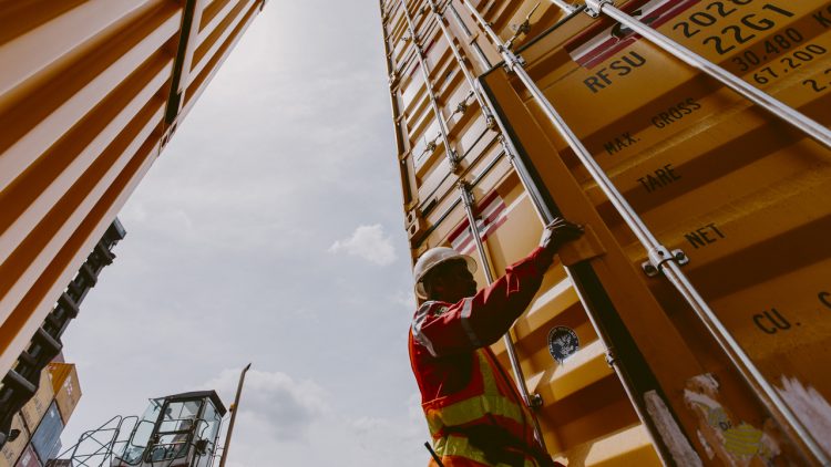 Stripping container